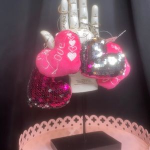 NEW 4 pack of Pink and Silver Color changing sequin bag charms/key ring charms!